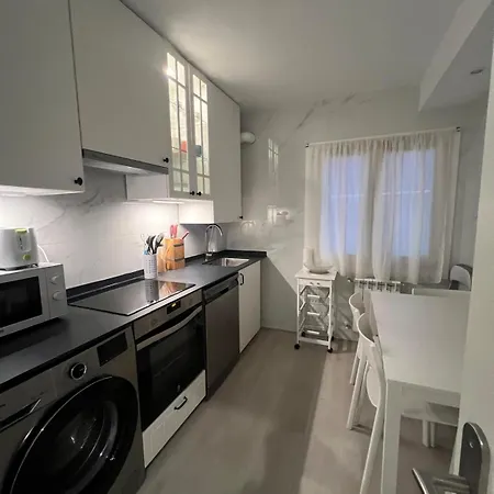 La Arena - Playa De San Lorenzo - En Gijón